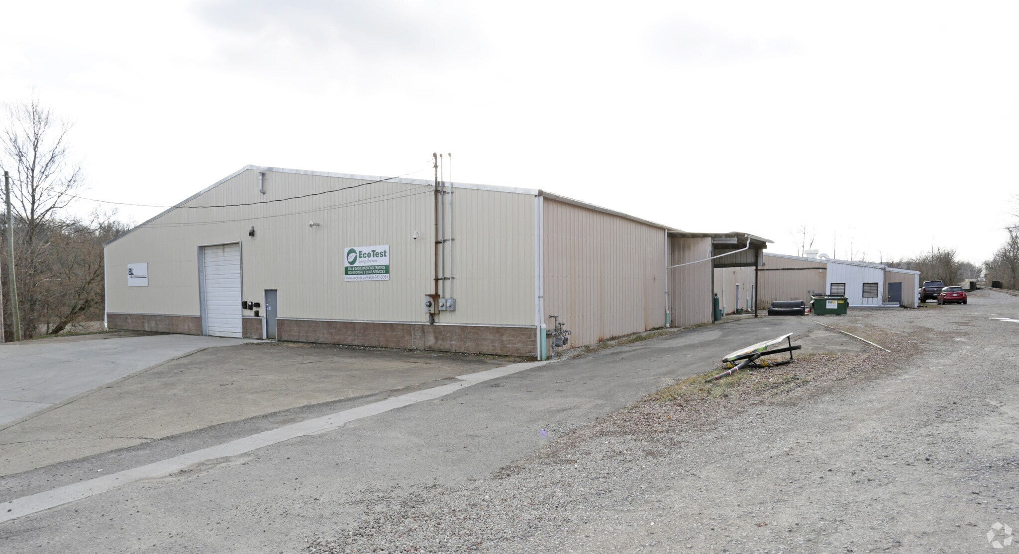 142 S Johnson Rd, Houston, PA for sale Primary Photo- Image 1 of 1