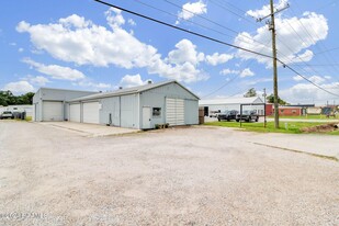 3720 Pinhook Rd, Broussard LA - Automotive Property