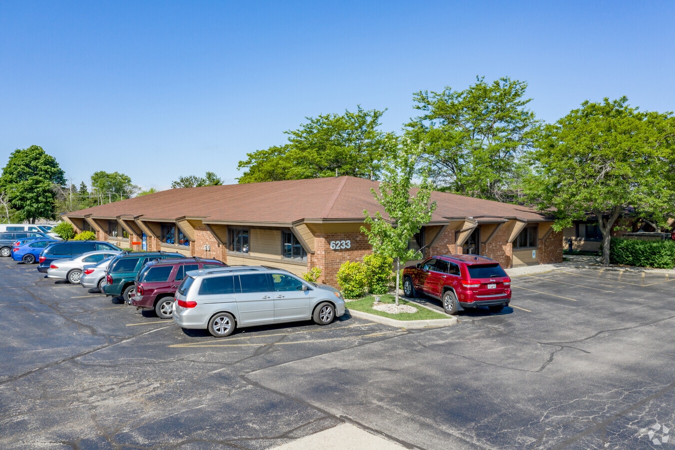 6233 Bankers Rd, Racine, WI 53403 Taylor Crossing Office Park