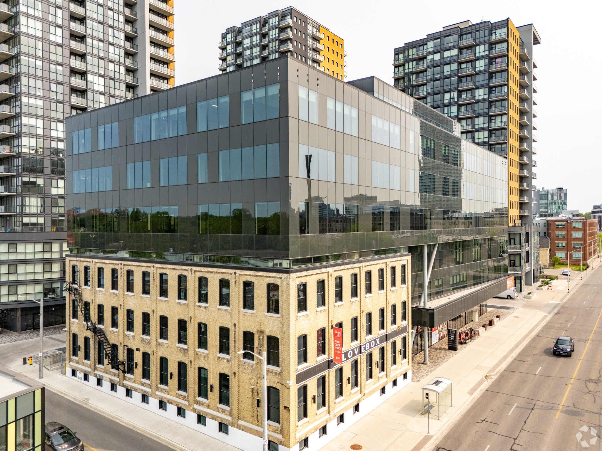 120 Victoria St S, Kitchener, ON for sale Primary Photo- Image 1 of 1