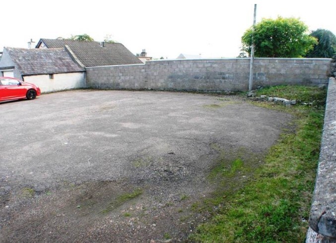 Broad Ln, Keith for sale - Primary Photo - Image 1 of 1