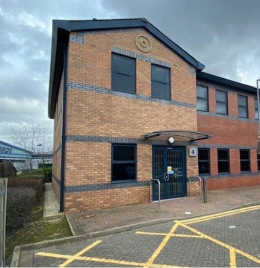Aberford Rd, Leeds for lease - Building Photo - Image 2 of 2
