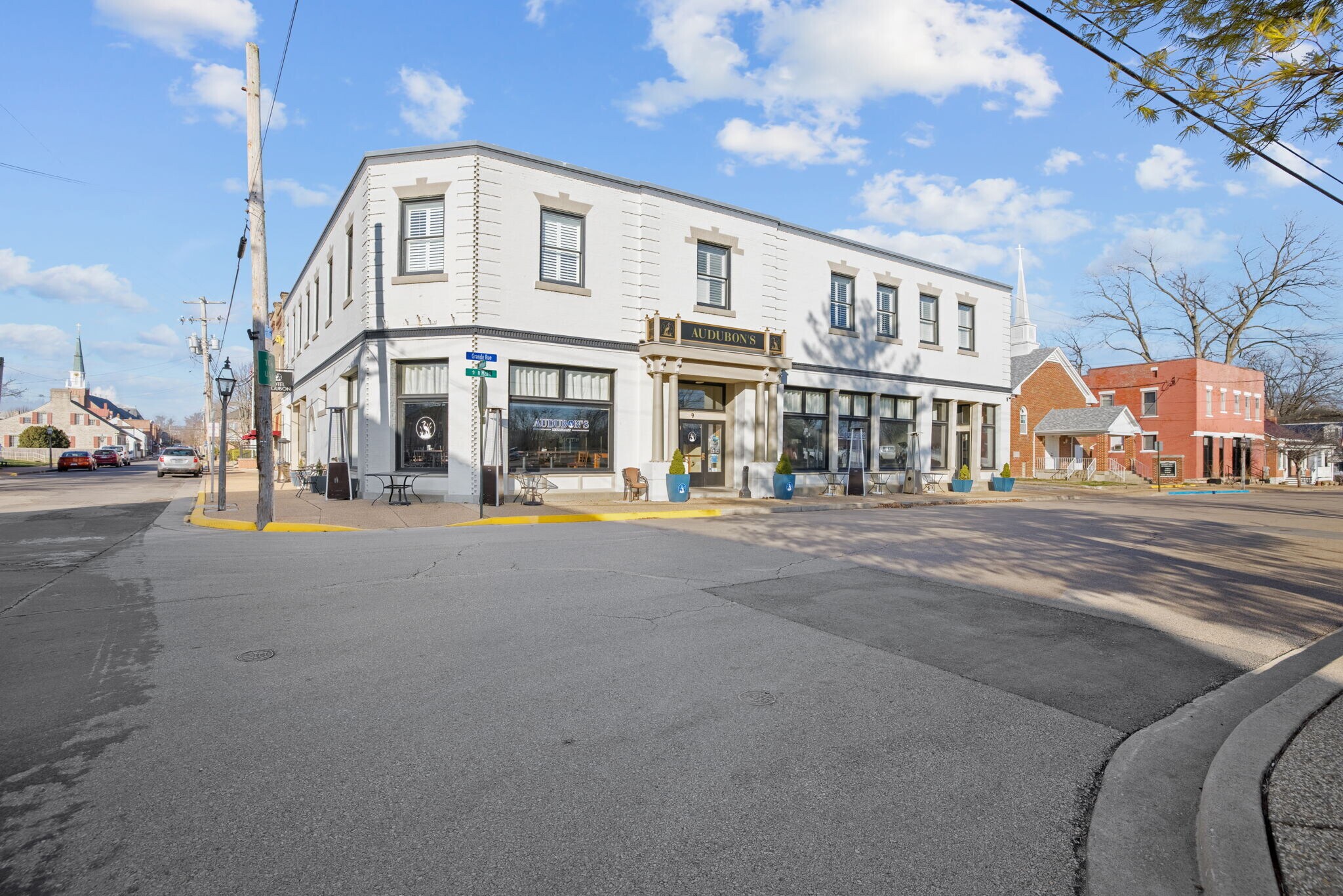 9 N Main St