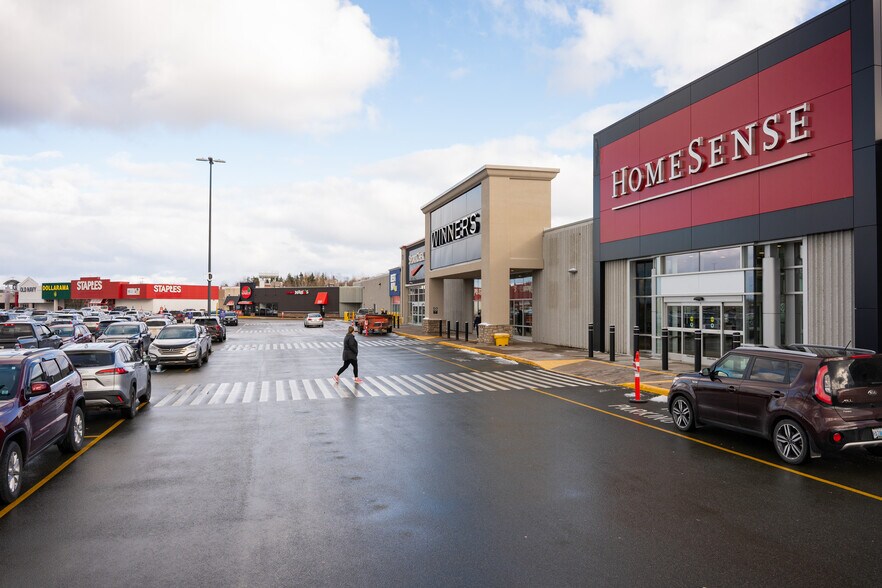 800 Grand Lake Rd, Cape Breton, NS for lease - Building Photo - Image 3 of 9