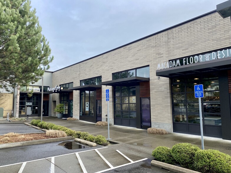 6639-6655 SW Macadam Ave, Portland, OR for lease - Building Photo - Image 2 of 12