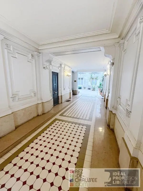 Location Bureaux 15 m² - Photo 1