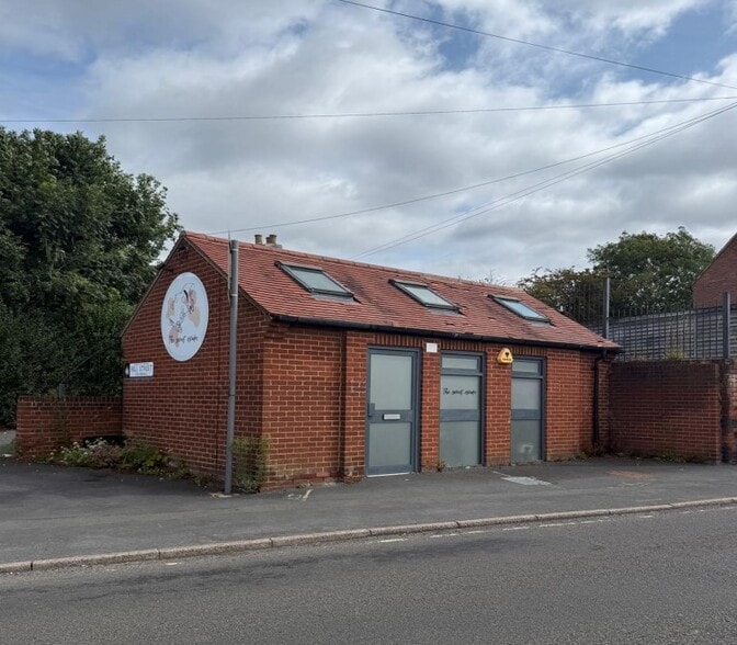 84 High St, Swadlincote for sale - Building Photo - Image 1 of 2