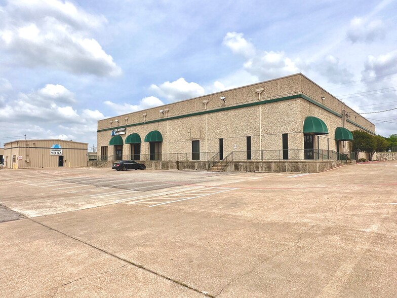 9201 Forest building 2, Dallas, TX for sale - Building Photo - Image 1 of 1