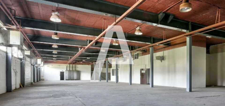 1 Rue Blaise Pascal, Chilly-Mazarin for lease - Interior Photo - Image 2 of 6