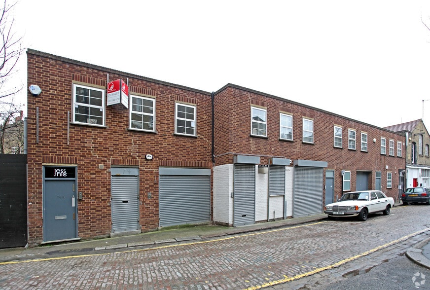 68-74 Rochester Pl, London for sale - Primary Photo - Image 1 of 1