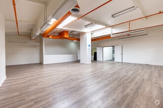 1601 Perrino Pl, Los Angeles, CA for sale Interior Photo- Image 2 of 8