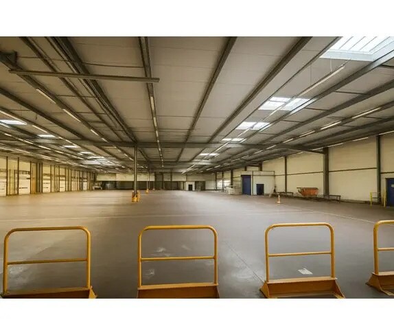 Industrial in Lille for lease Interior Photo- Image 1 of 7