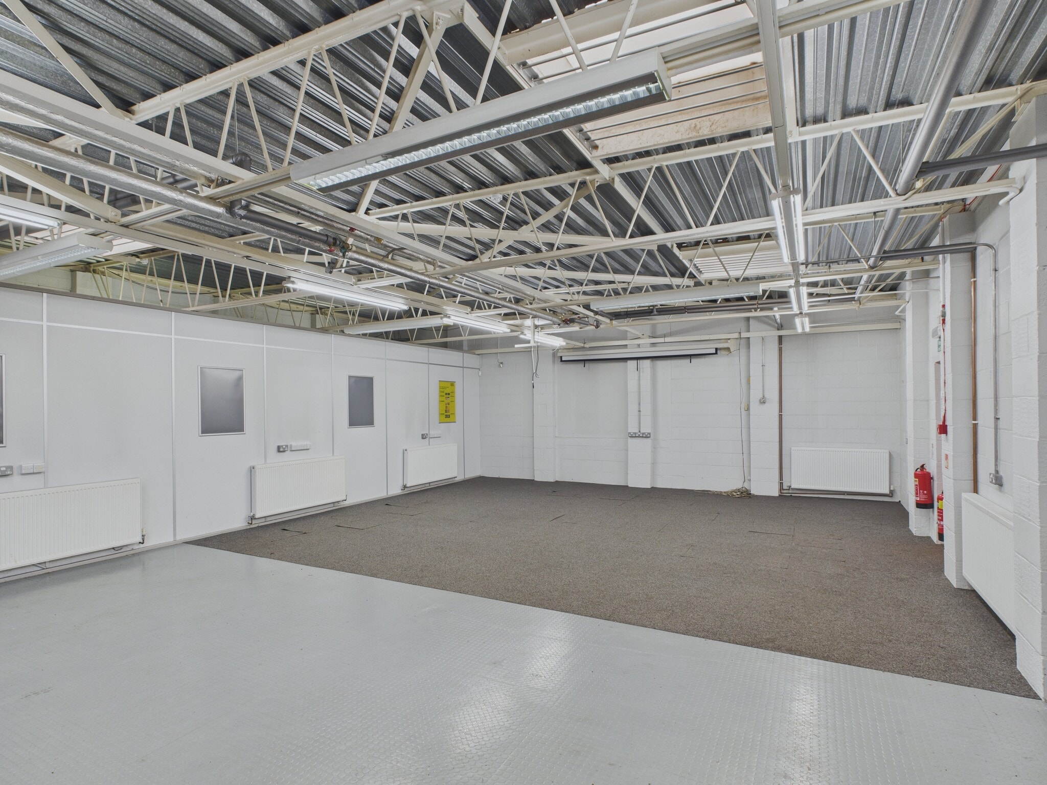 14 Knutsford Way, Chester for lease Interior Photo- Image 1 of 5