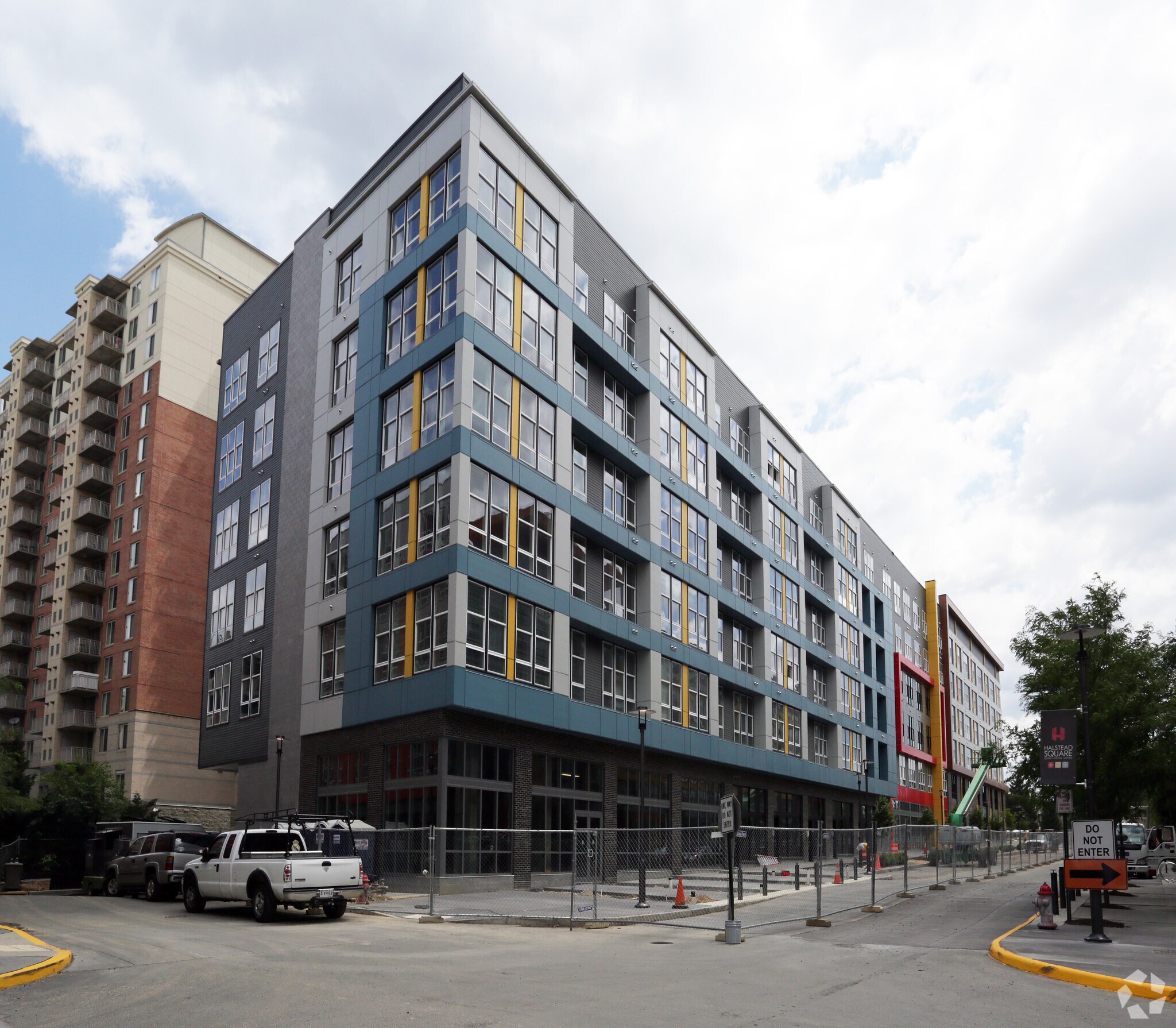 27272729 Merrilee Dr, Fairfax, VA 22031 Halstead Square Lotus and