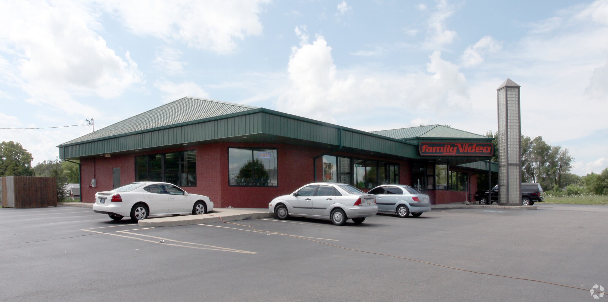 1261 S 14th St, New Castle, IN for sale Primary Photo- Image 1 of 1