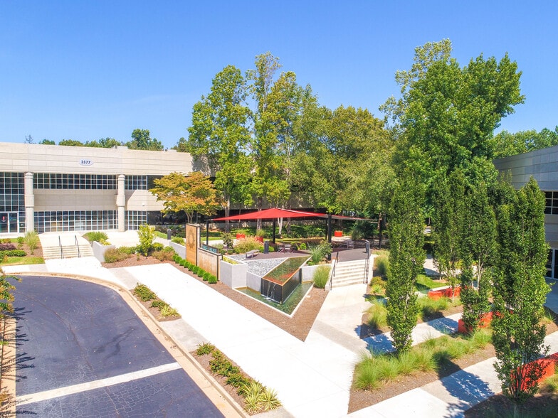 3577 Parkway Ln, Peachtree Corners, GA for sale - Building Photo - Image 2 of 7
