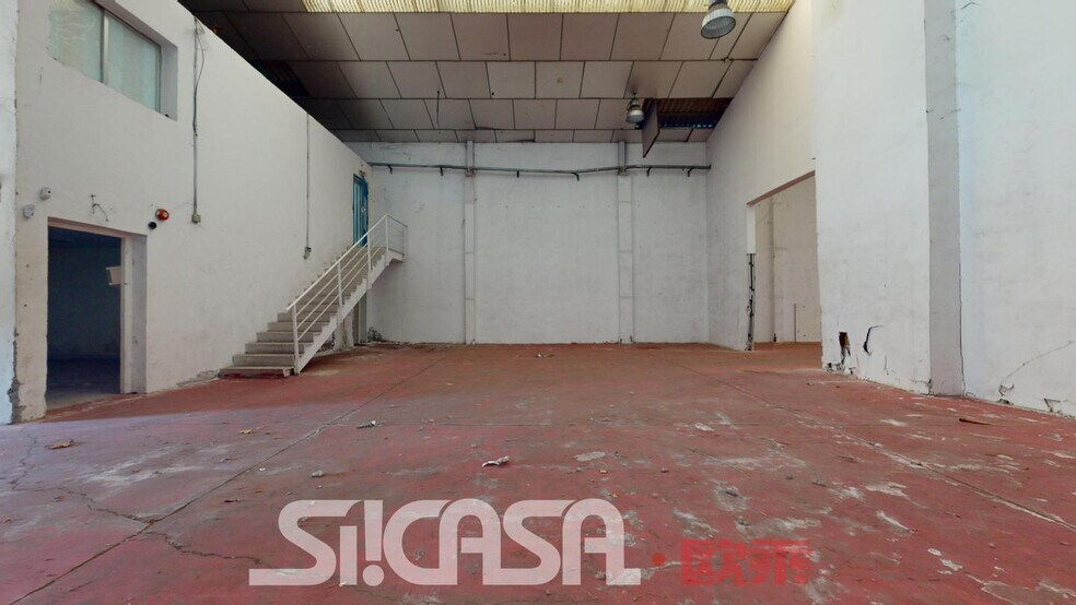 Industrial in Fuenlabrada, Madrid for sale - Interior Photo - Image 1 of 12