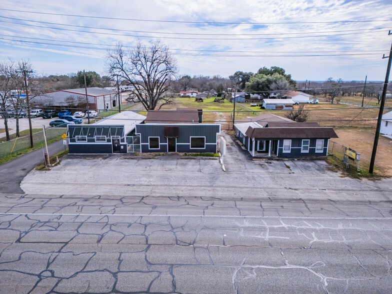 7050 US Highway 87, San Antonio, TX for sale - Building Photo - Image 1 of 45