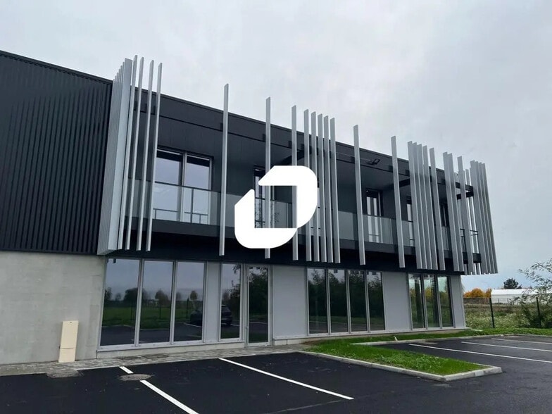 Flex in Avelin for sale - Building Photo - Image 1 of 3