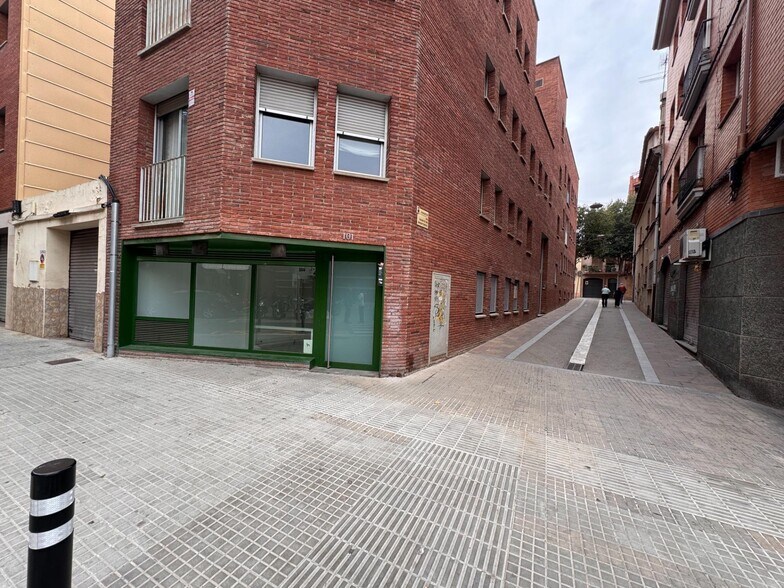 Multifamily in Sant Feliu de Llobregat, Barcelona for sale - Building Photo - Image 2 of 4