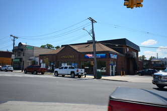 3924 E Tremont Ave, Bronx, NY for lease Building Photo- Image 1 of 4