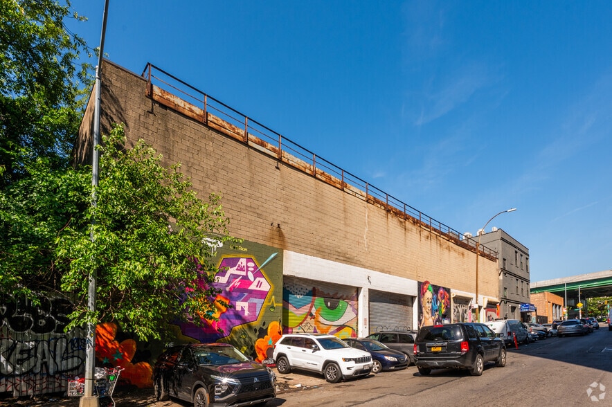 825 E 140th St, Bronx, NY for lease - Building Photo - Image 2 of 5