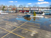 Valley Farms Plaza - Pub