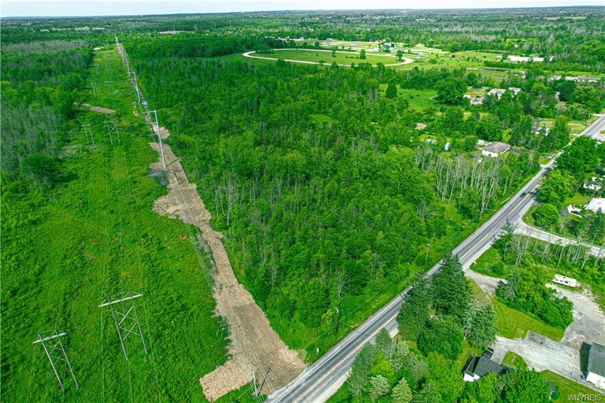 Genesee St, Alden, NY for sale - Primary Photo - Image 1 of 10