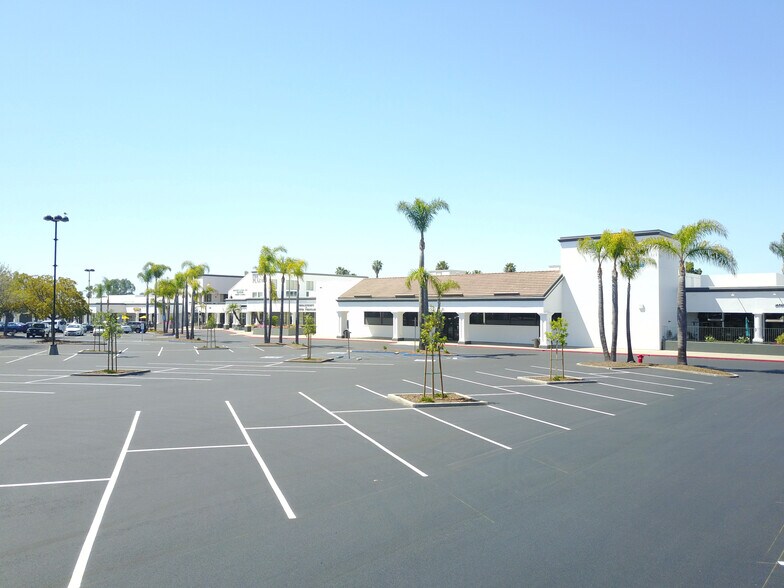 hollister bakersfield