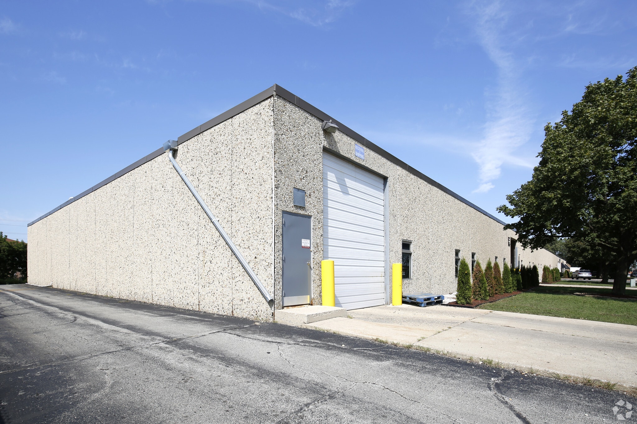 350 S Evergreen St, Bensenville, IL 60106