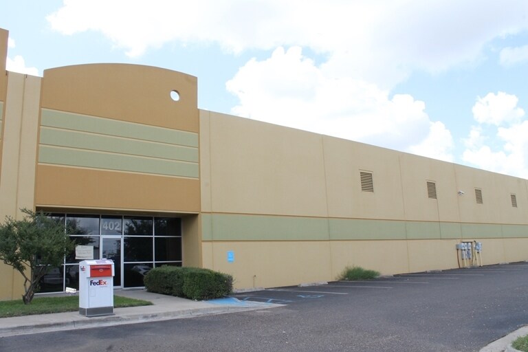 318-402 Nafta Blvd, Laredo, TX for sale Primary Photo- Image 1 of 1