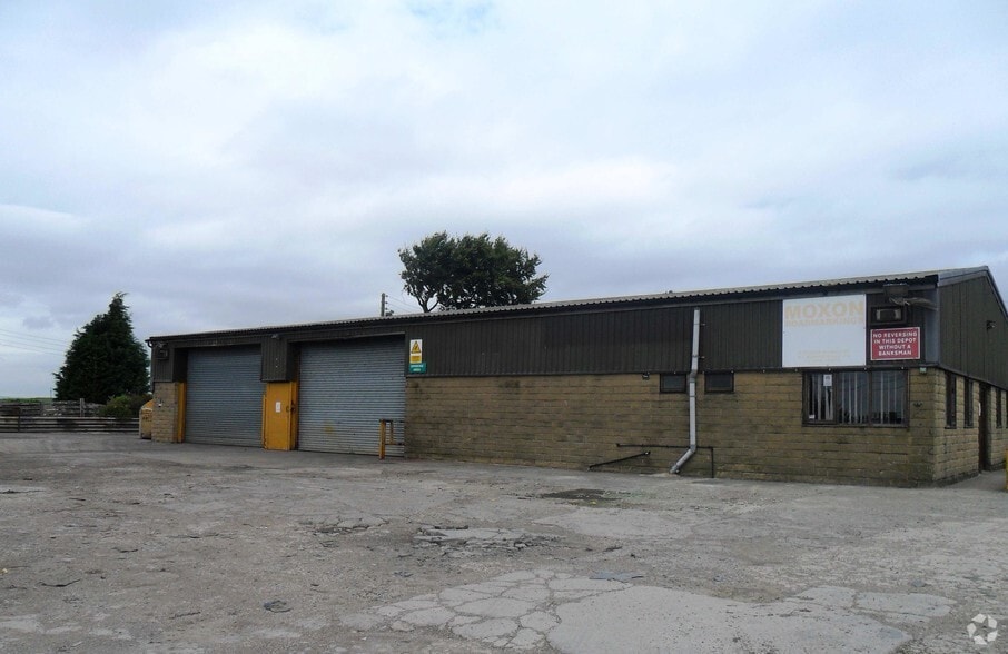 Liley Lane Upper Hopton, Mirfield for sale - Primary Photo - Image 1 of 1