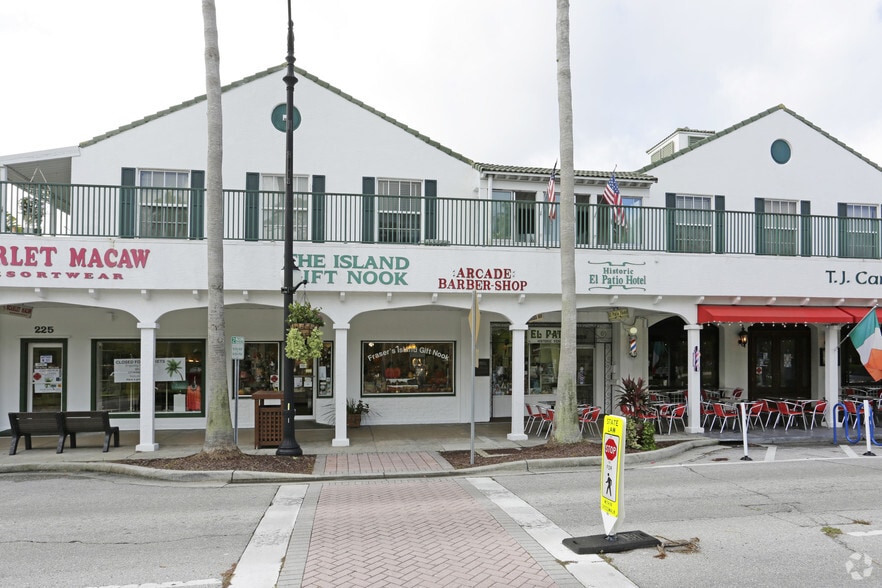 229 W Venice Ave, Venice, FL for sale - Building Photo - Image 3 of 21