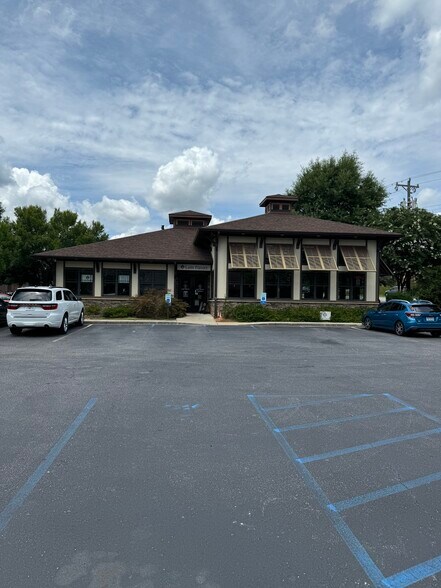 912 S Batesville Rd, Greer, SC for lease - Building Photo - Image 1 of 11