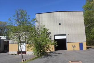 885 Wells Rd, Wethersfield, CT for lease Building Photo- Image 2 of 4