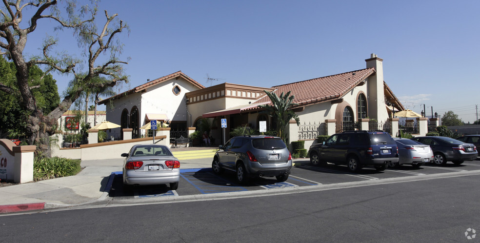 9405 Monte Vista Ave, Montclair, CA for lease - Primary Photo - Image 1 of 10