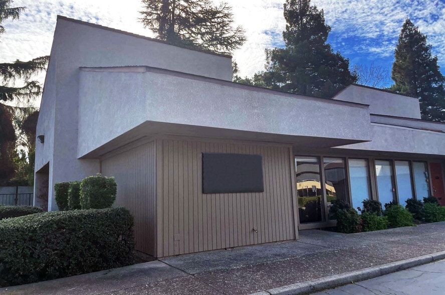 2522 Grand Canal Blvd, Stockton, CA for lease - Building Photo - Image 1 of 6