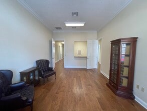 220 W Main St, Tavares, FL for lease Building Photo- Image 1 of 21