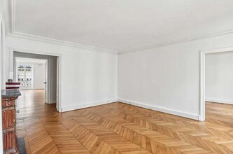 Coworking Space in Paris for lease Interior Photo- Image 2 of 10