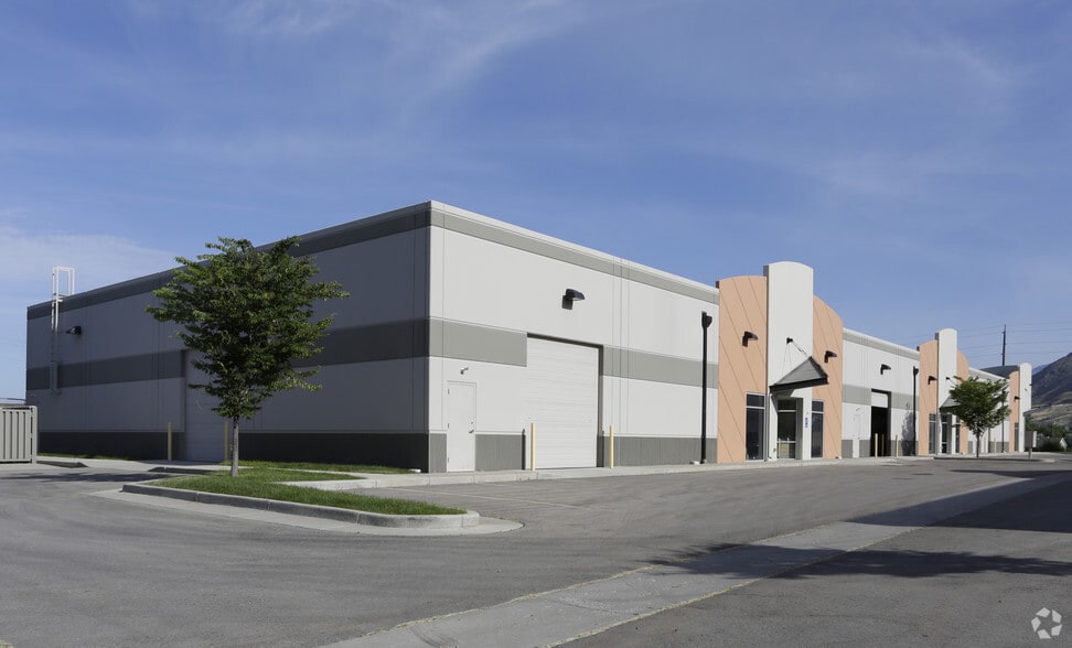 141-145 W 900 N, Springville, UT for lease - Building Photo - Image 2 of 4