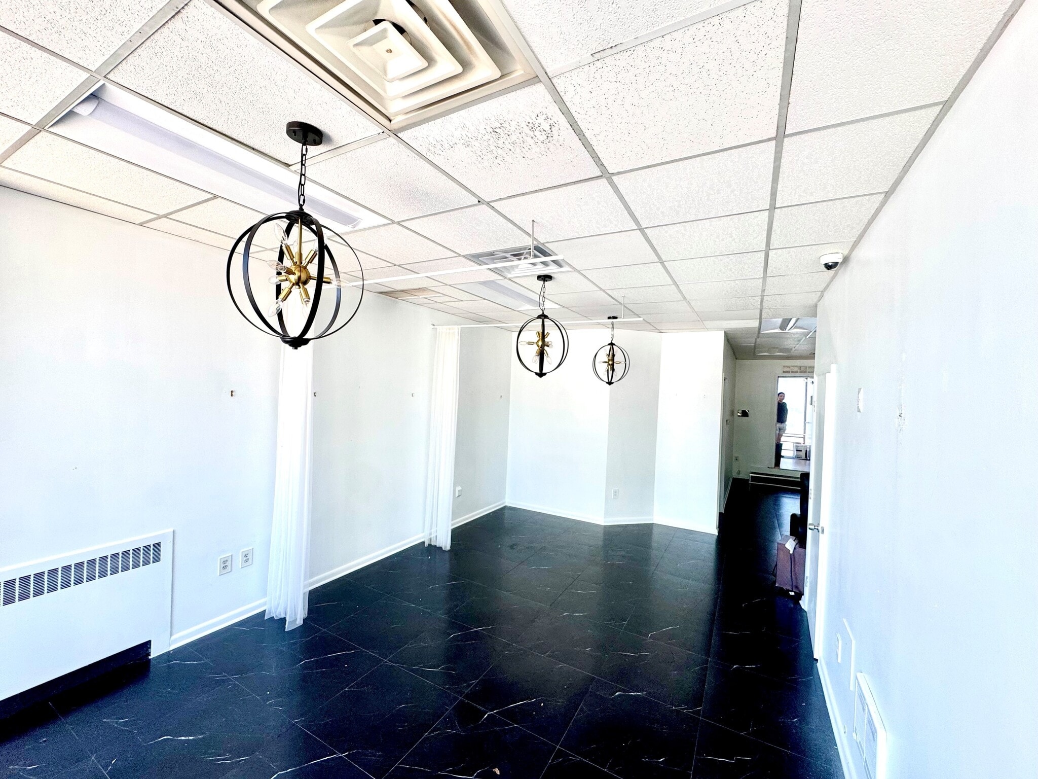 5 Allegheny Ave, Towson, MD for lease Interior Photo- Image 1 of 5