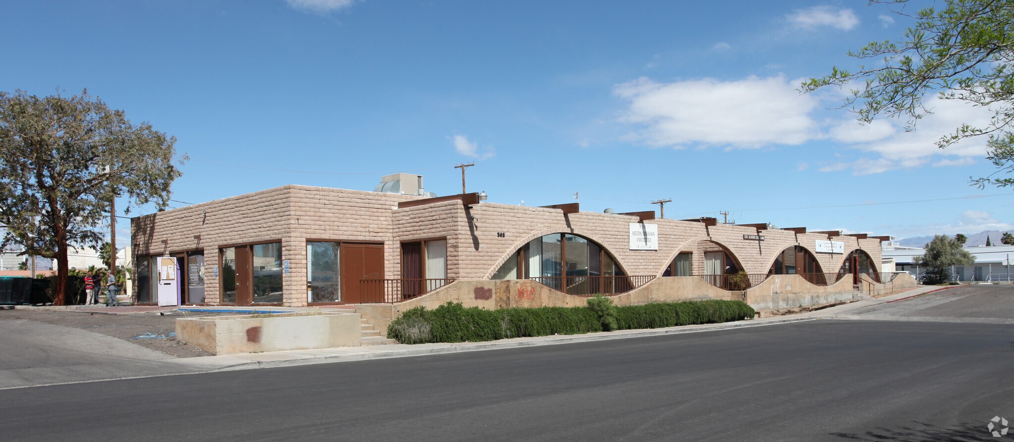 1120 Almond Tree Ln, Las Vegas, NV for lease Building Photo- Image 1 of 15