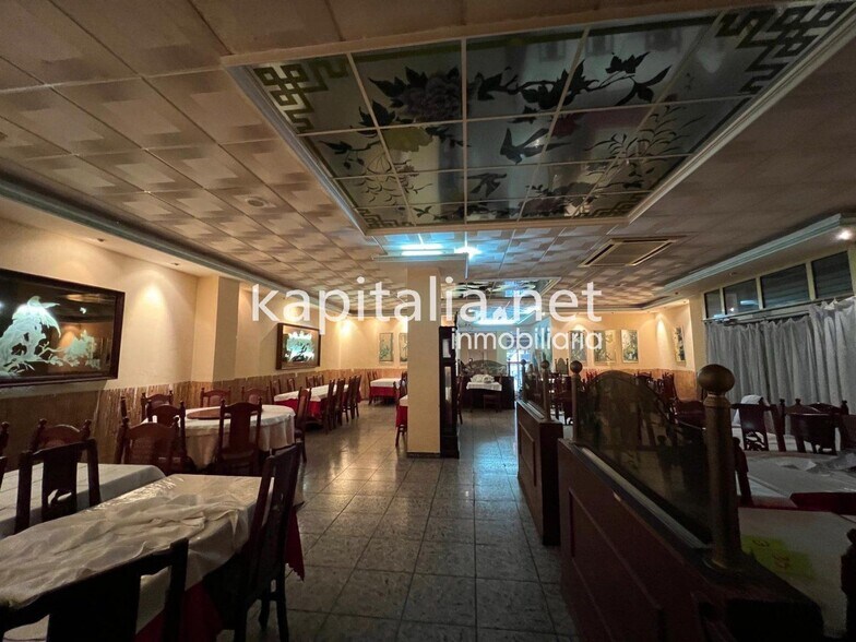 Retail in Ontinyent for lease - Building Photo - Image 3 of 10