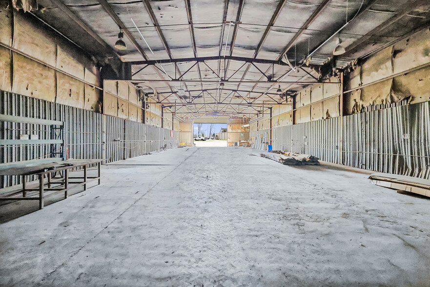 Portland TN Warehouse and land portfolio of 3 properties for sale on LoopNet.com - Building Photo - Image 1 of 25