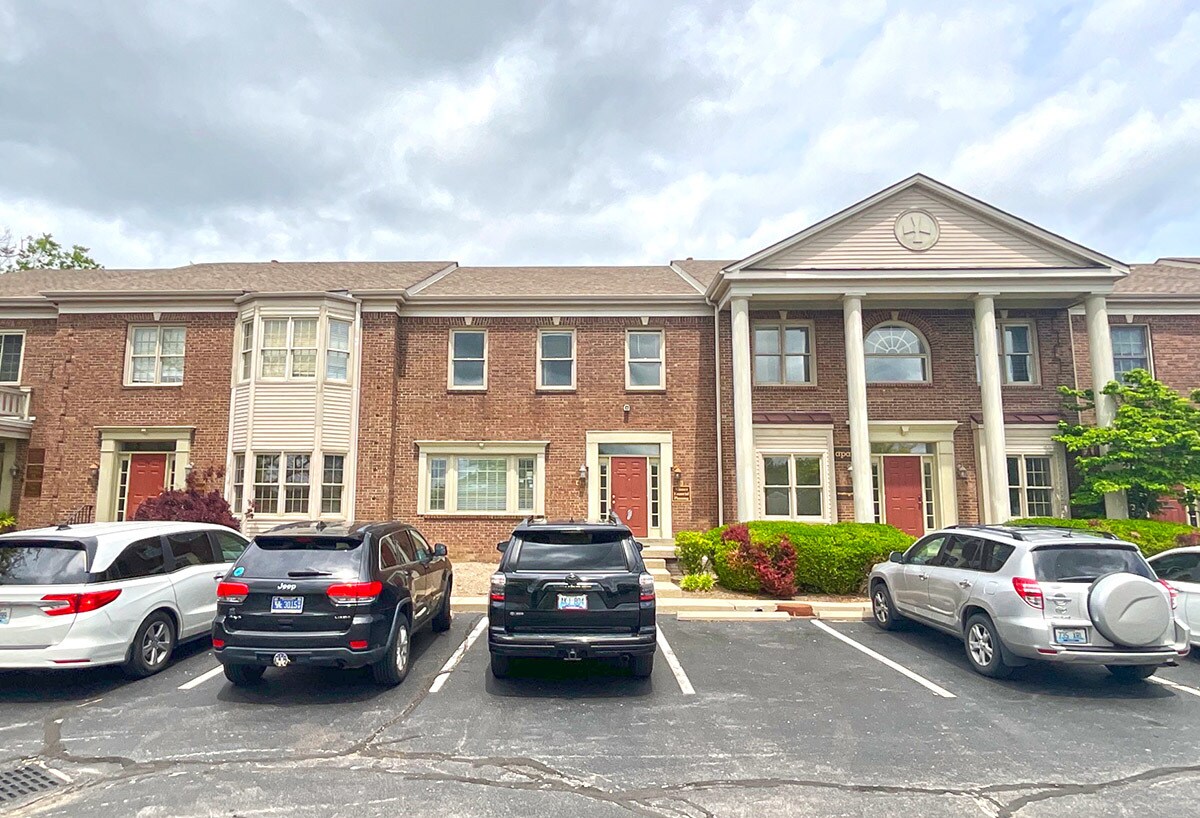 525 Darby Creek Rd, Lexington, KY 40509