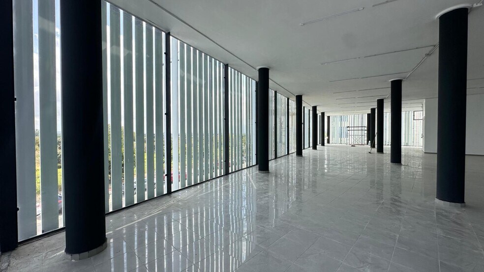 Industrial in Algemesí for sale - Building Photo - Image 2 of 48