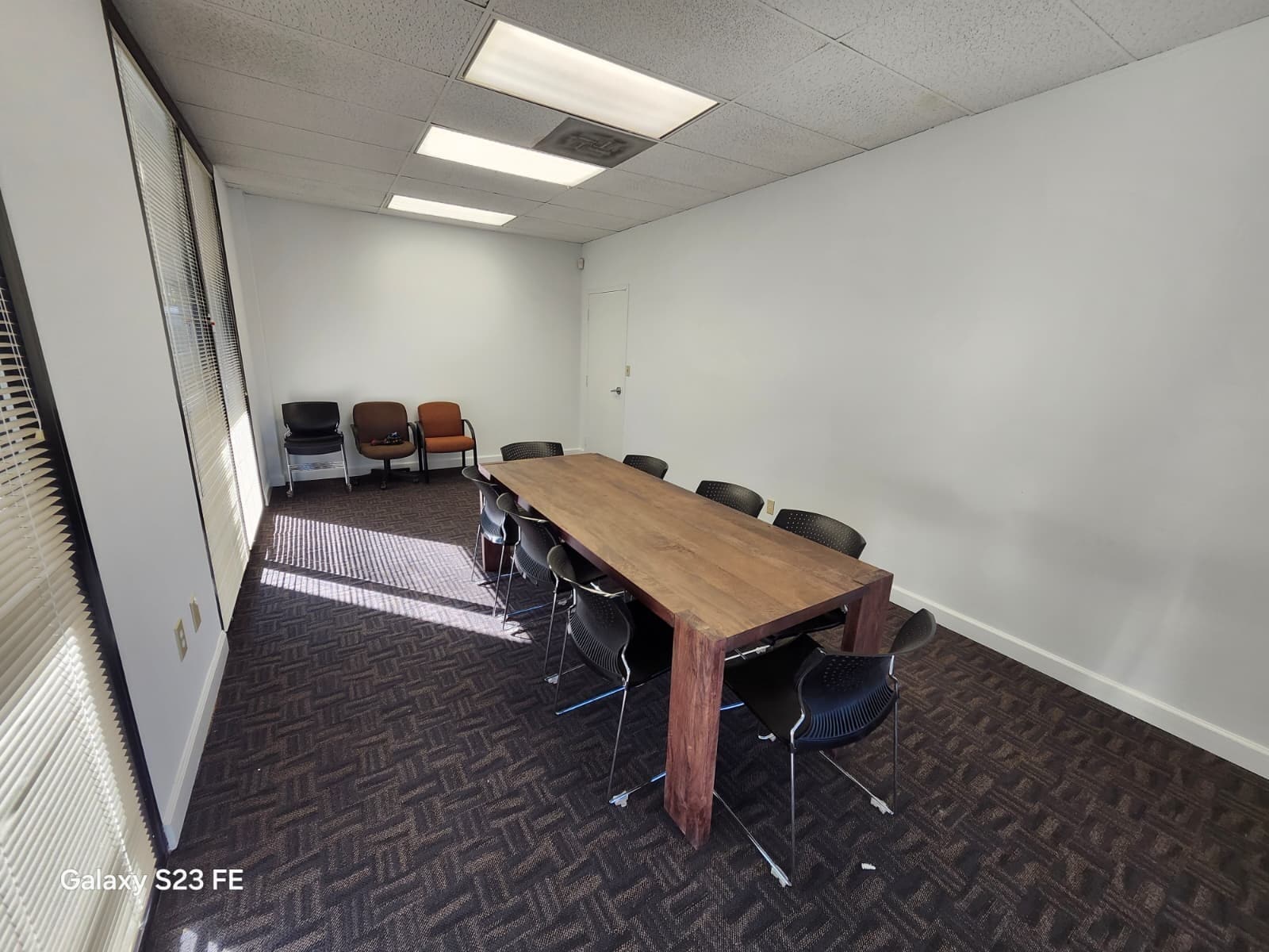 5825 Glenridge Dr NE, Sandy Springs, GA for lease Interior Photo- Image 1 of 4