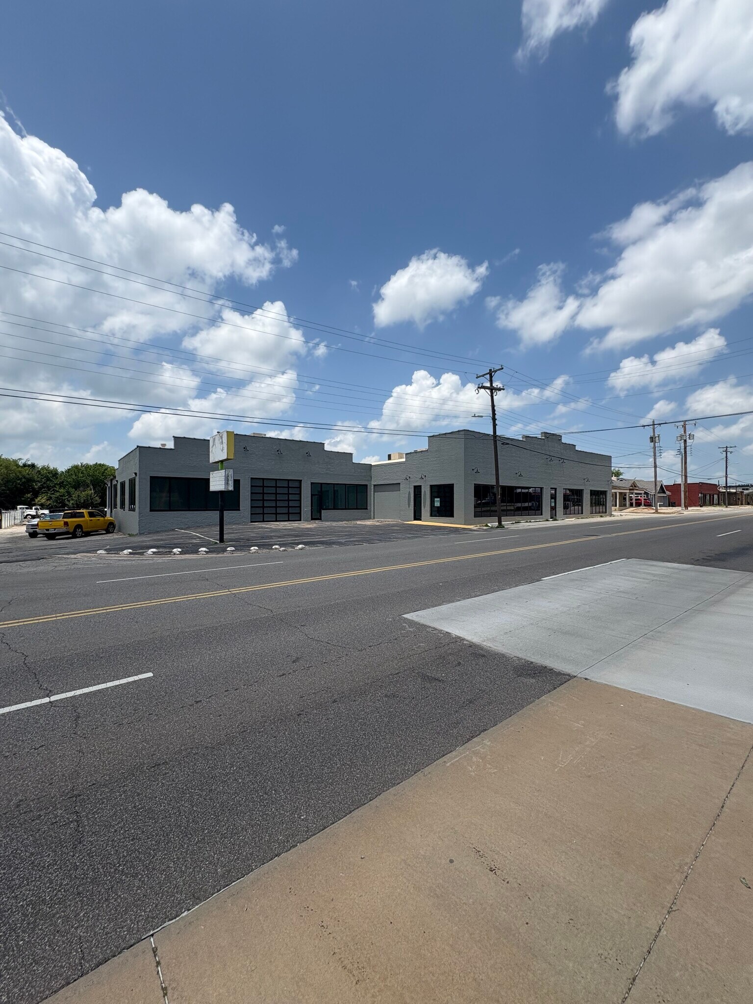 9101 N Western Ave, Oklahoma City, OK for lease Building Photo- Image 1 of 22