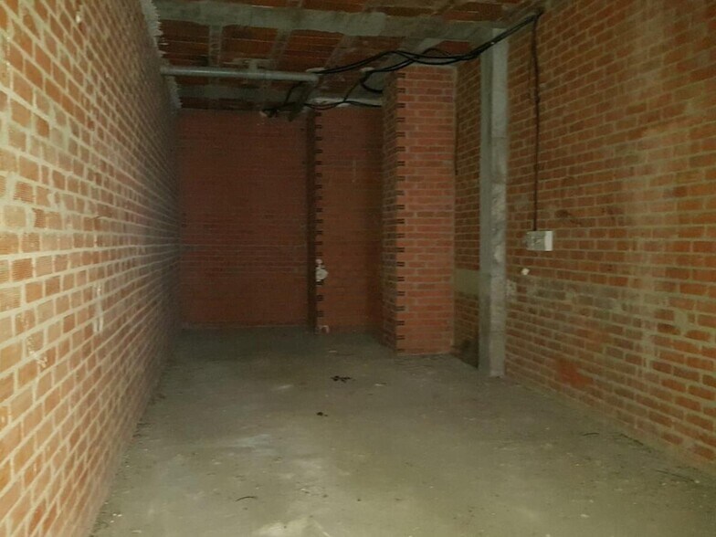 Retail in Navalmoral de la Mata for sale - Building Photo - Image 3 of 13