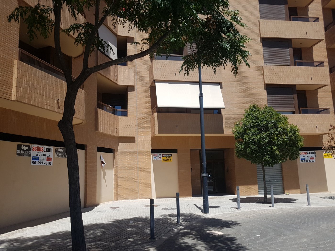 Retail in Ontinyent for lease Building Photo- Image 1 of 2